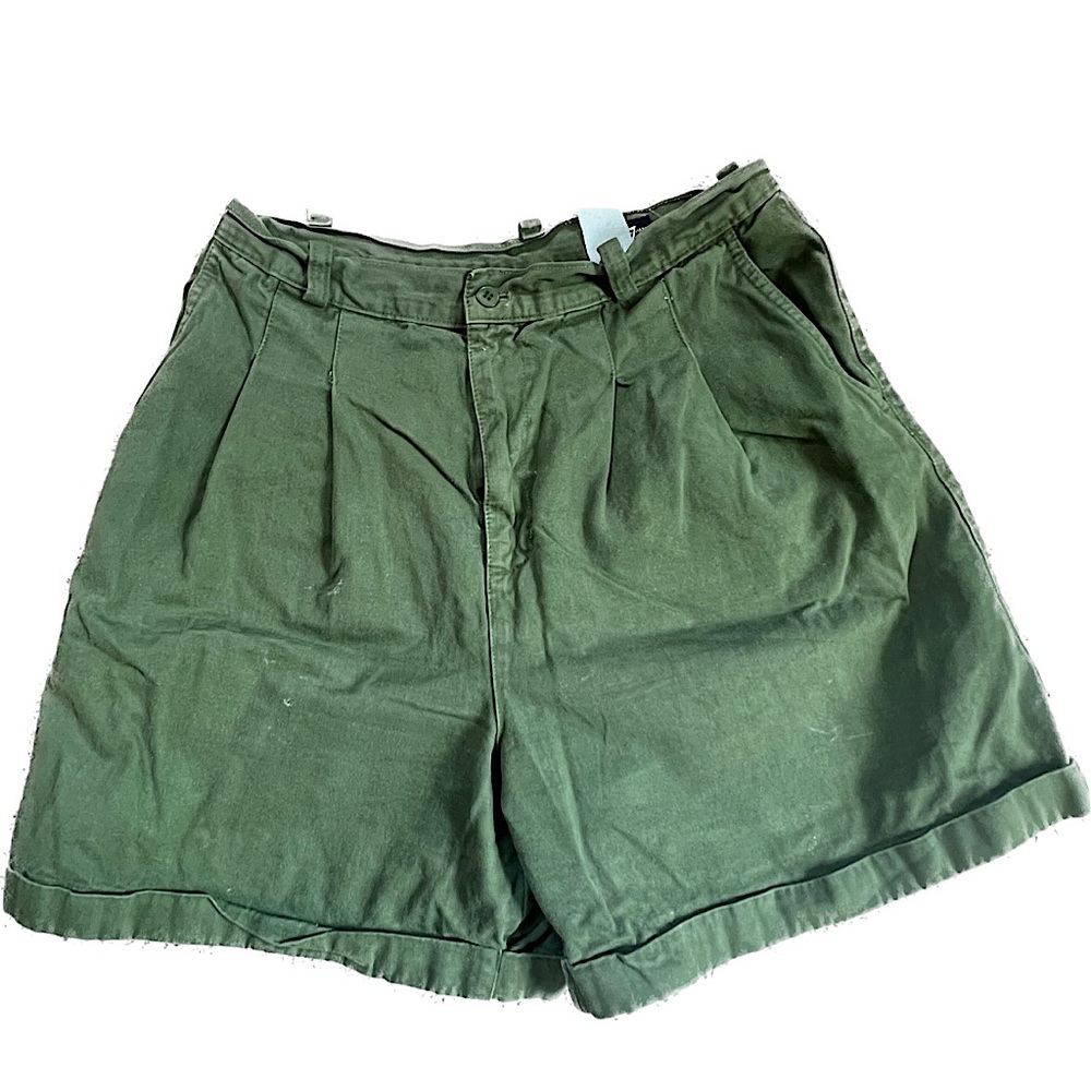 Hunter green high waisted shorts.